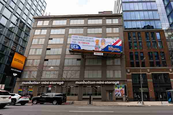 Manhattan Mini Storage on 161 Varick St in New York Self Storage