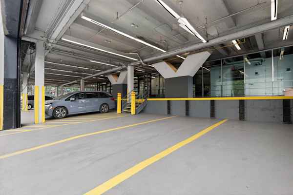 Manhattan Mini Storage on South St drive-in loading bay