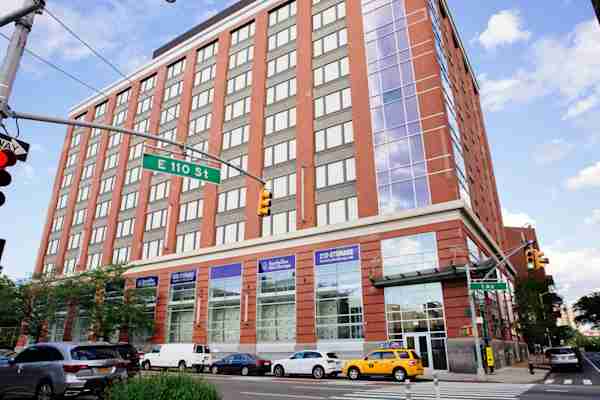 Manhattan Mini Storage on 401 E 110th St in New York Self Storage