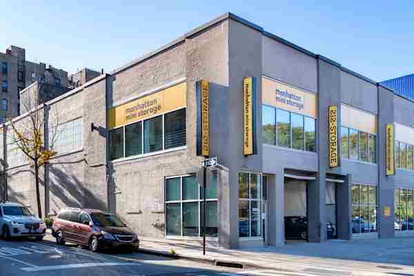 Manhattan Mini Storage on 290 Dyckman St in New York Self Storage