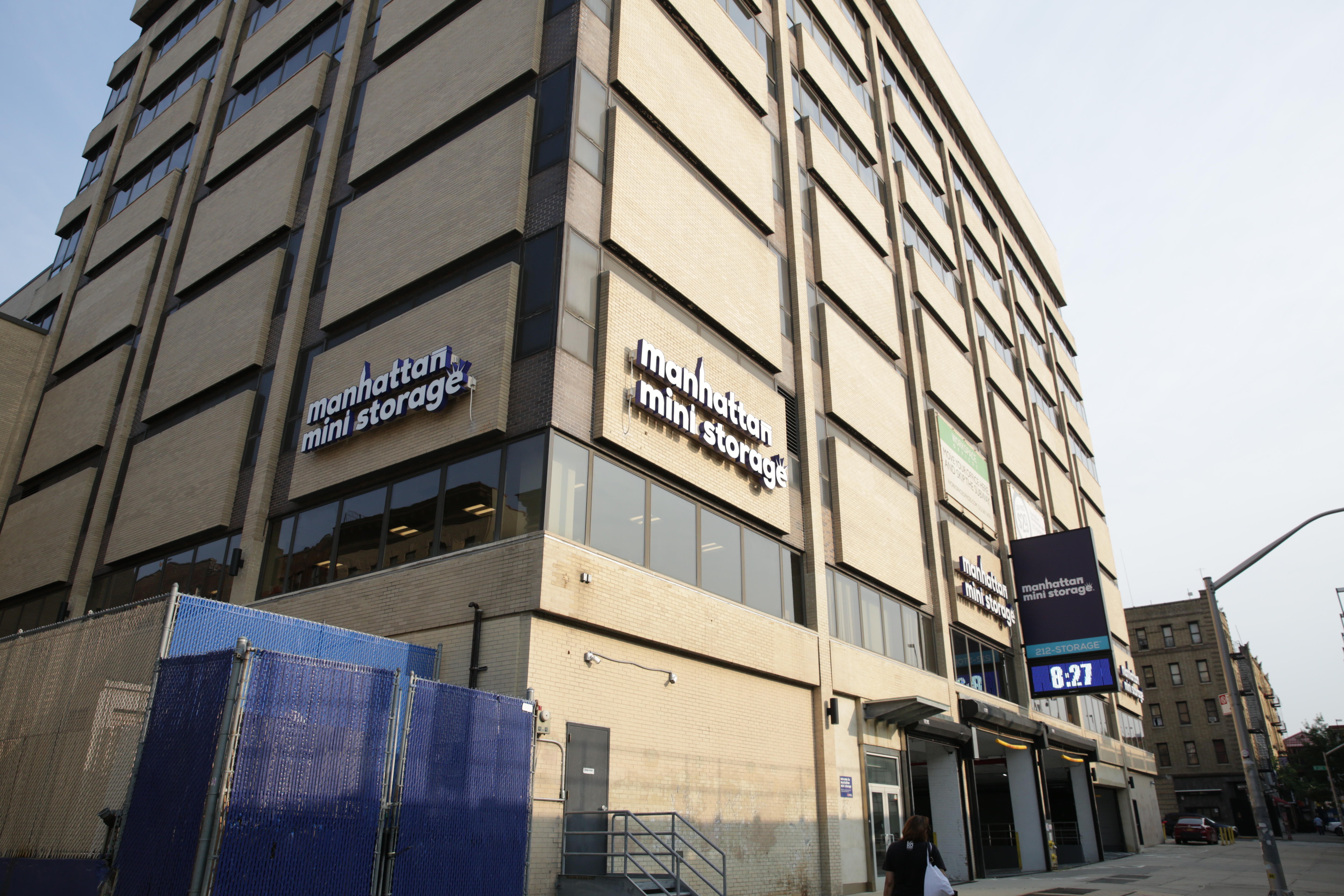 Manhattan Mini Storage on 5030 Broadway in New York Self Storage