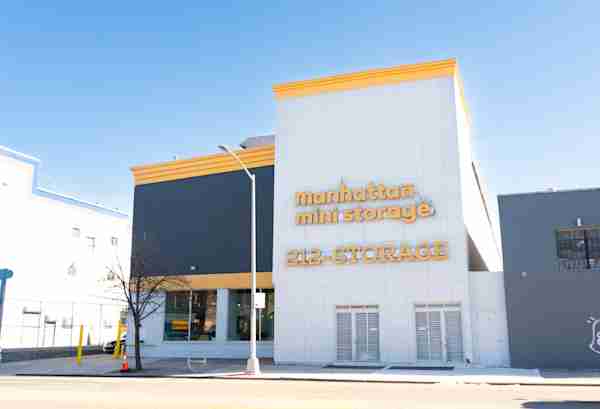 Manhattan Mini Storage on 18402 Jamaica Ave in Hollis Self Storage