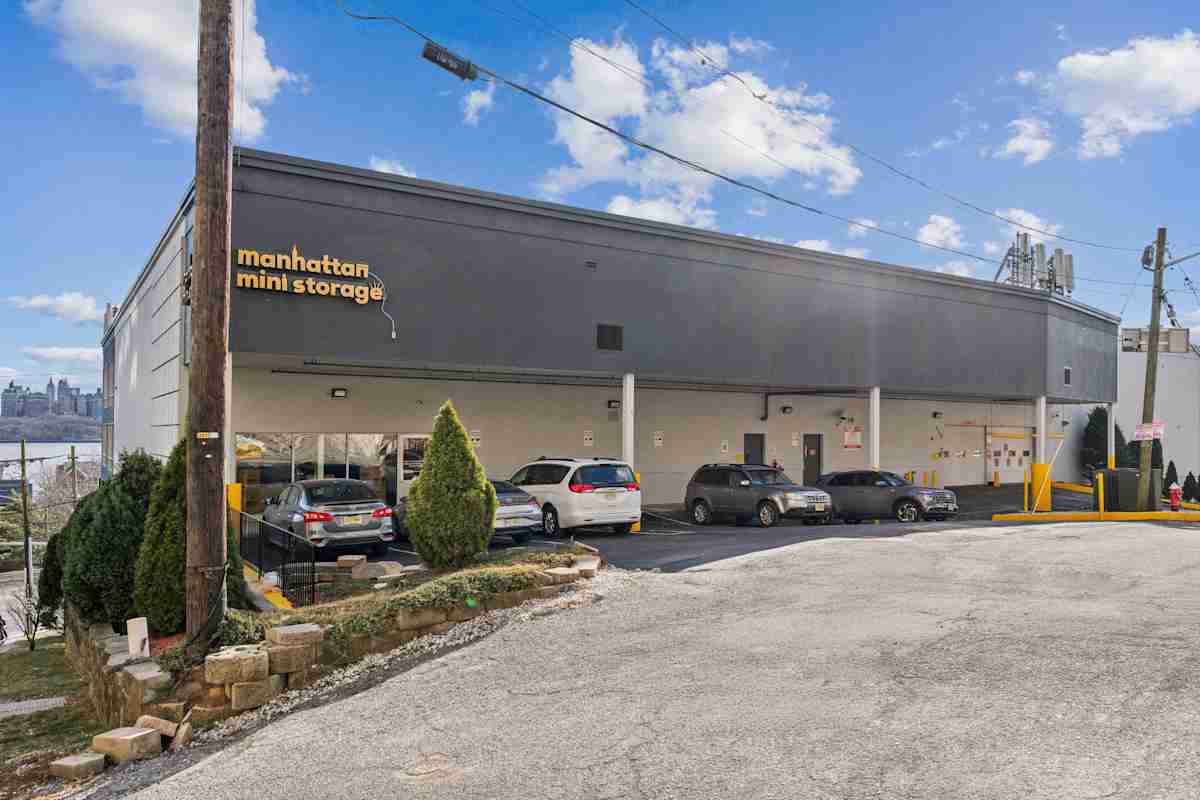 street view of Manhattan Mini Storage in West New York, NJ