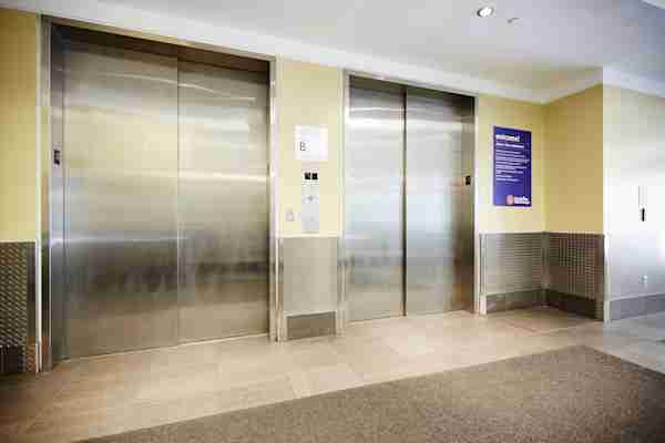 Manhattan Mini Storage on Broadway - elevator access