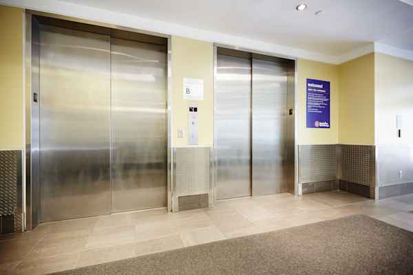 Manhattan Mini Storage on Broadway - elevator access