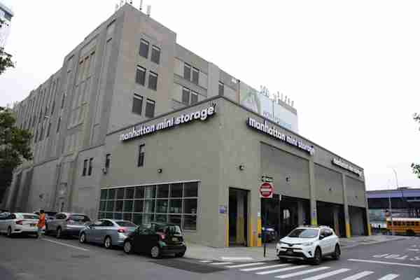 Manhattan Mini Storage on 220 South St in New York Self Storage