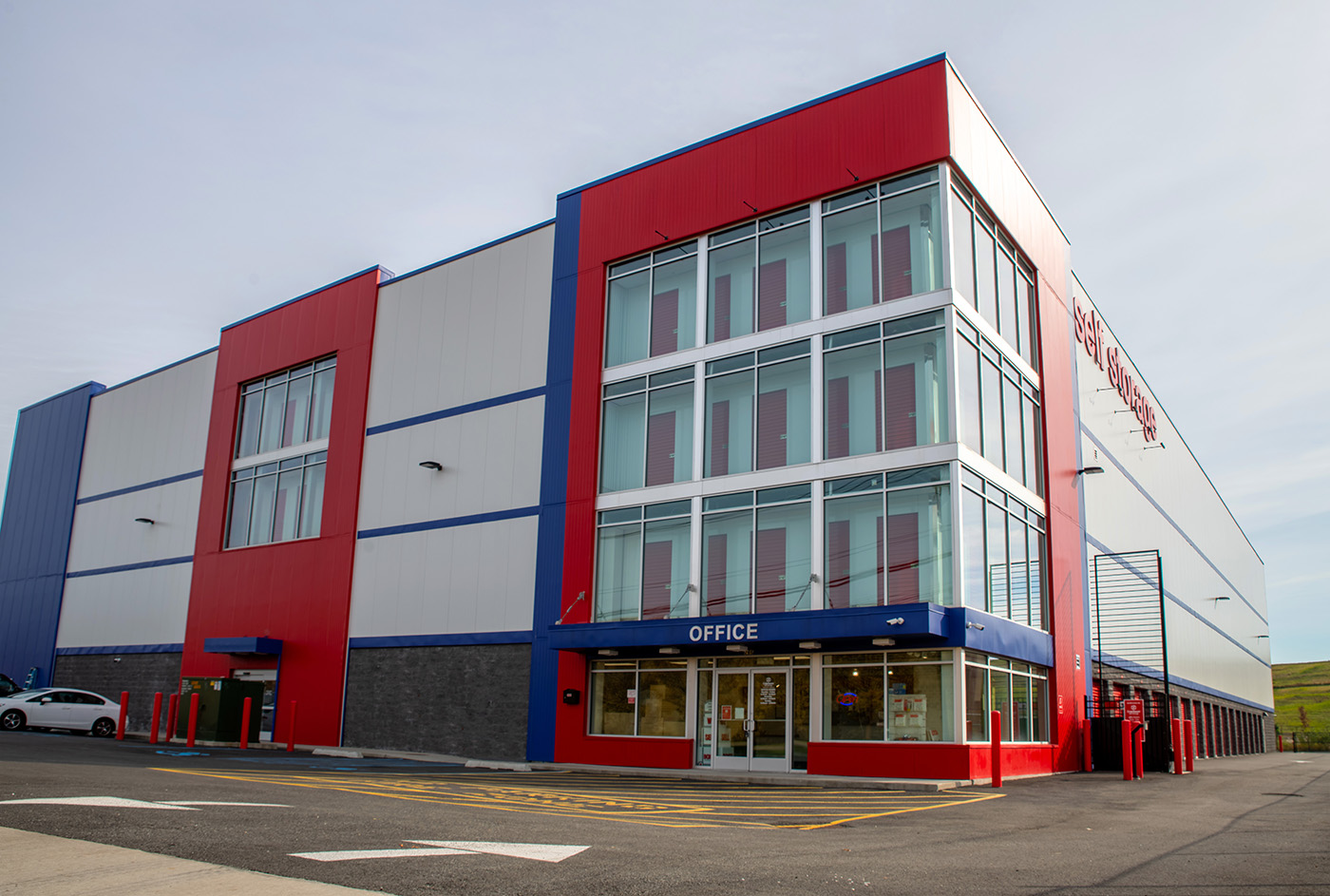 Manhattan Mini Storage on 266 Wild Ave in Staten Island Self Storage