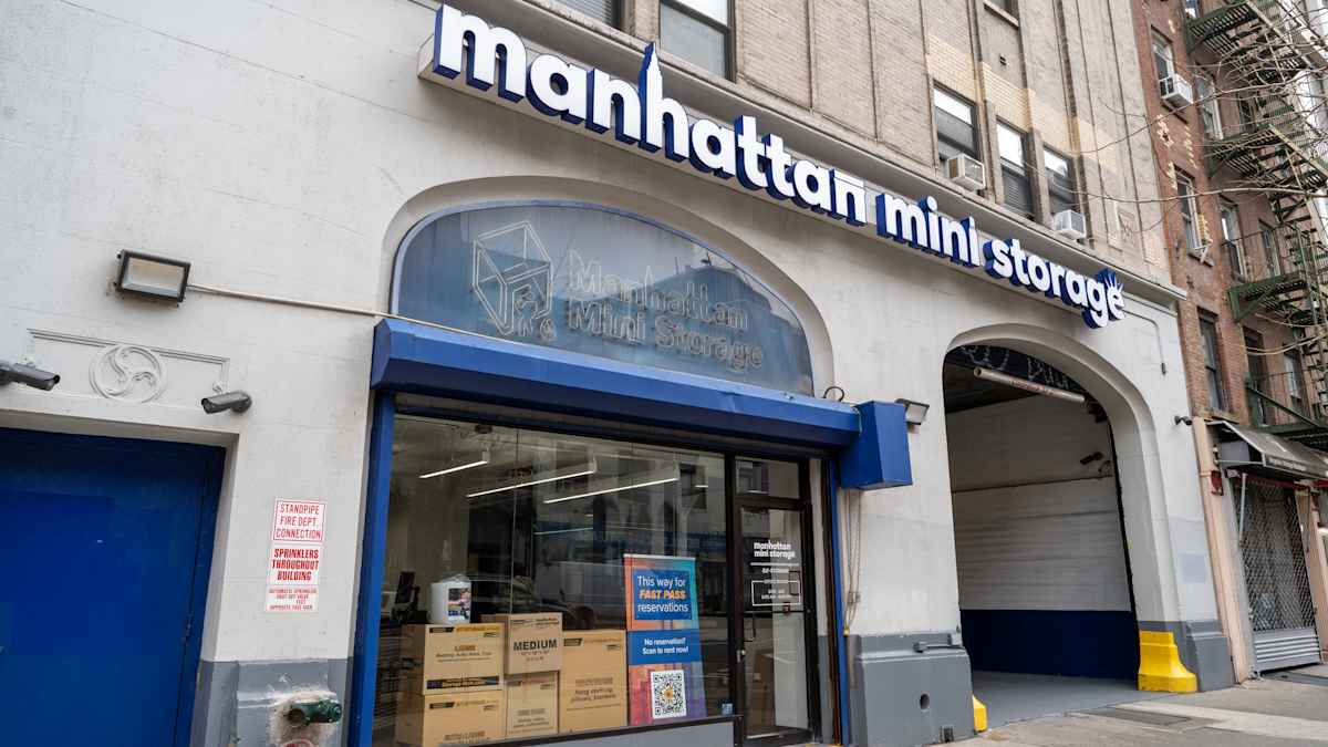 street view of Manhattan Mini Storage on 2nd Ave