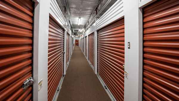 Manhattan Mini Storage - climate control storage units in Brooklyn