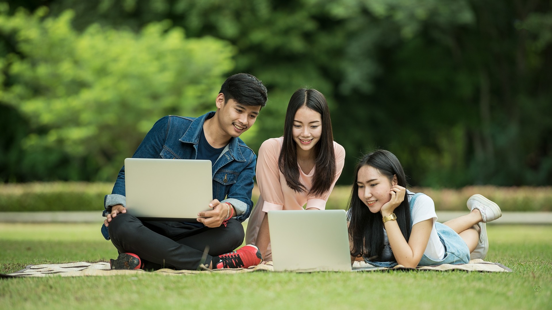 students-g34fee766a risized