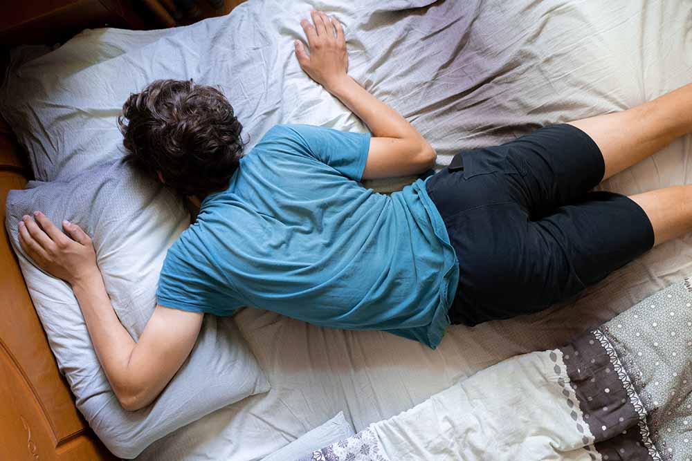 5 Sleeping Positions for Back Pain Carecard