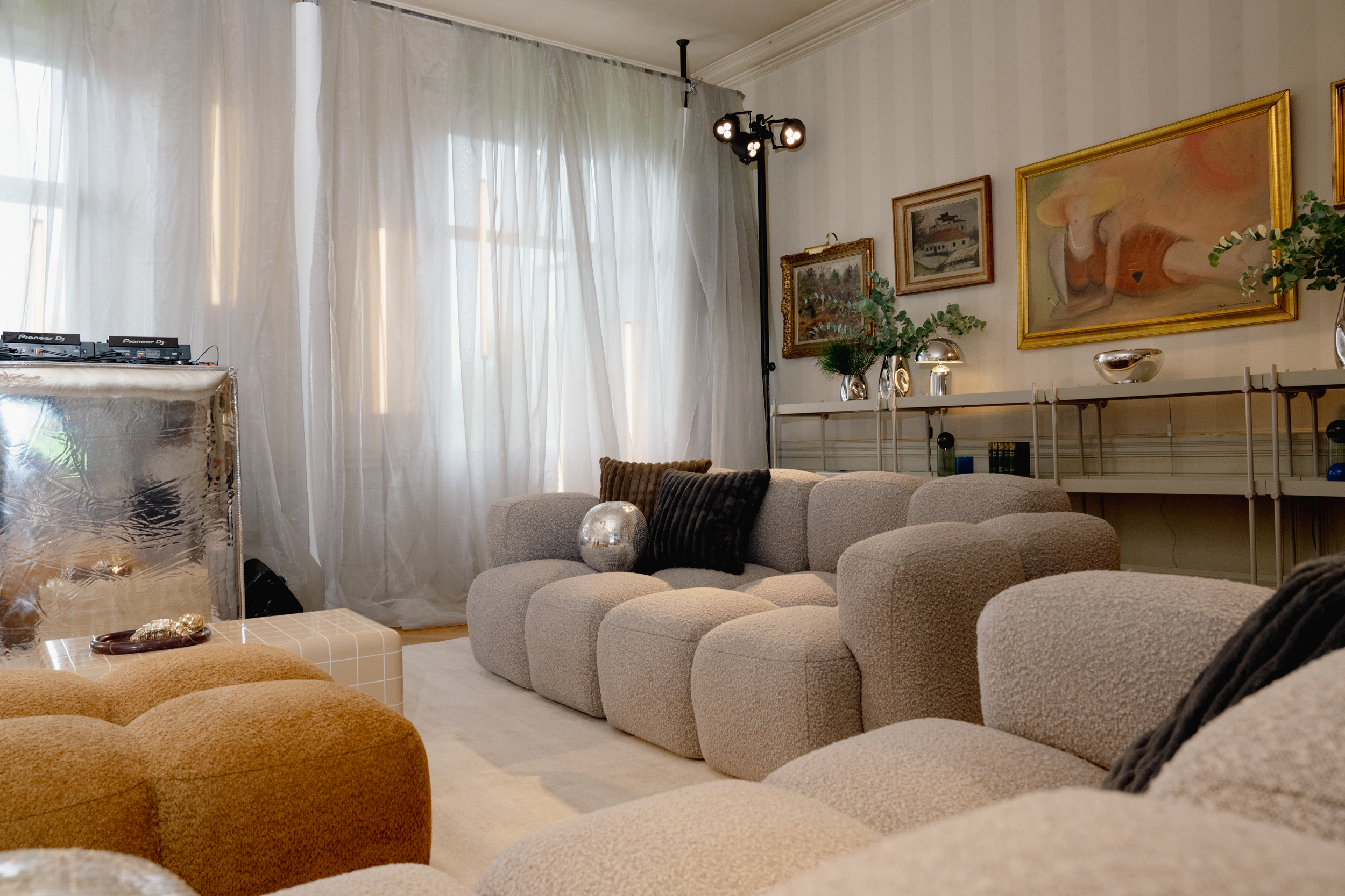 The Westwing Villa