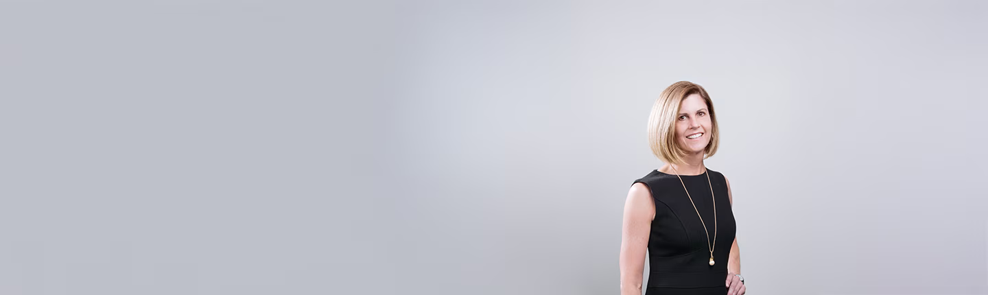 Harris-Williams BioHeader-StephanieHolmes