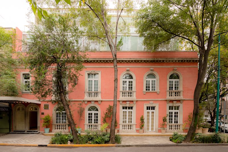 Visit Mexico City: Art, Cuisine and Urban Culture