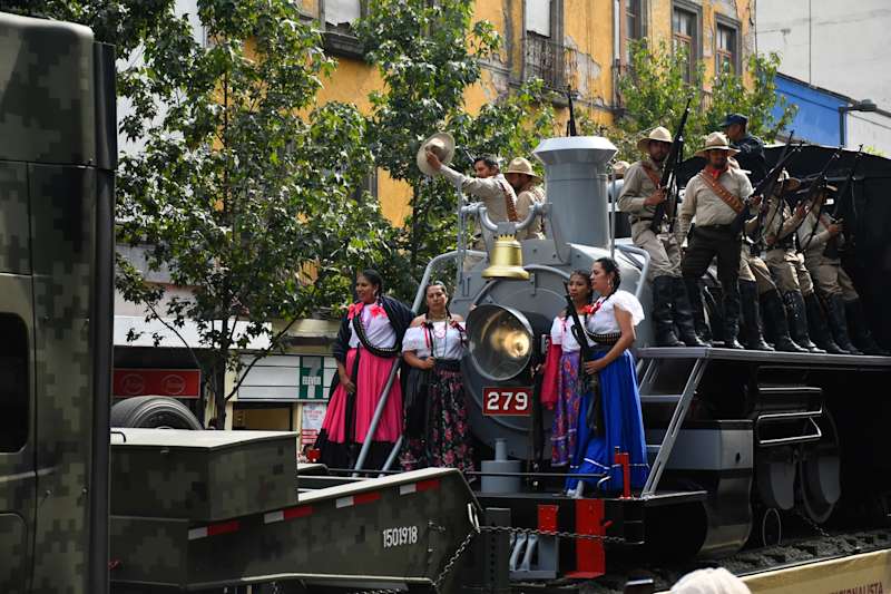 Mexico City Cantinas: History, Drinks and Local Culture