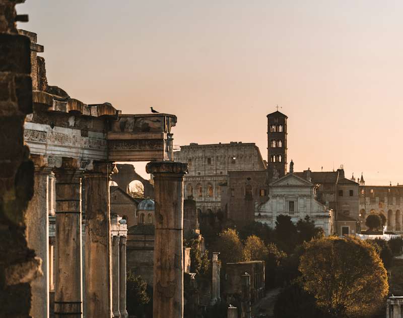 Italy Travel Guide: Cities, Food, Wine and Culture