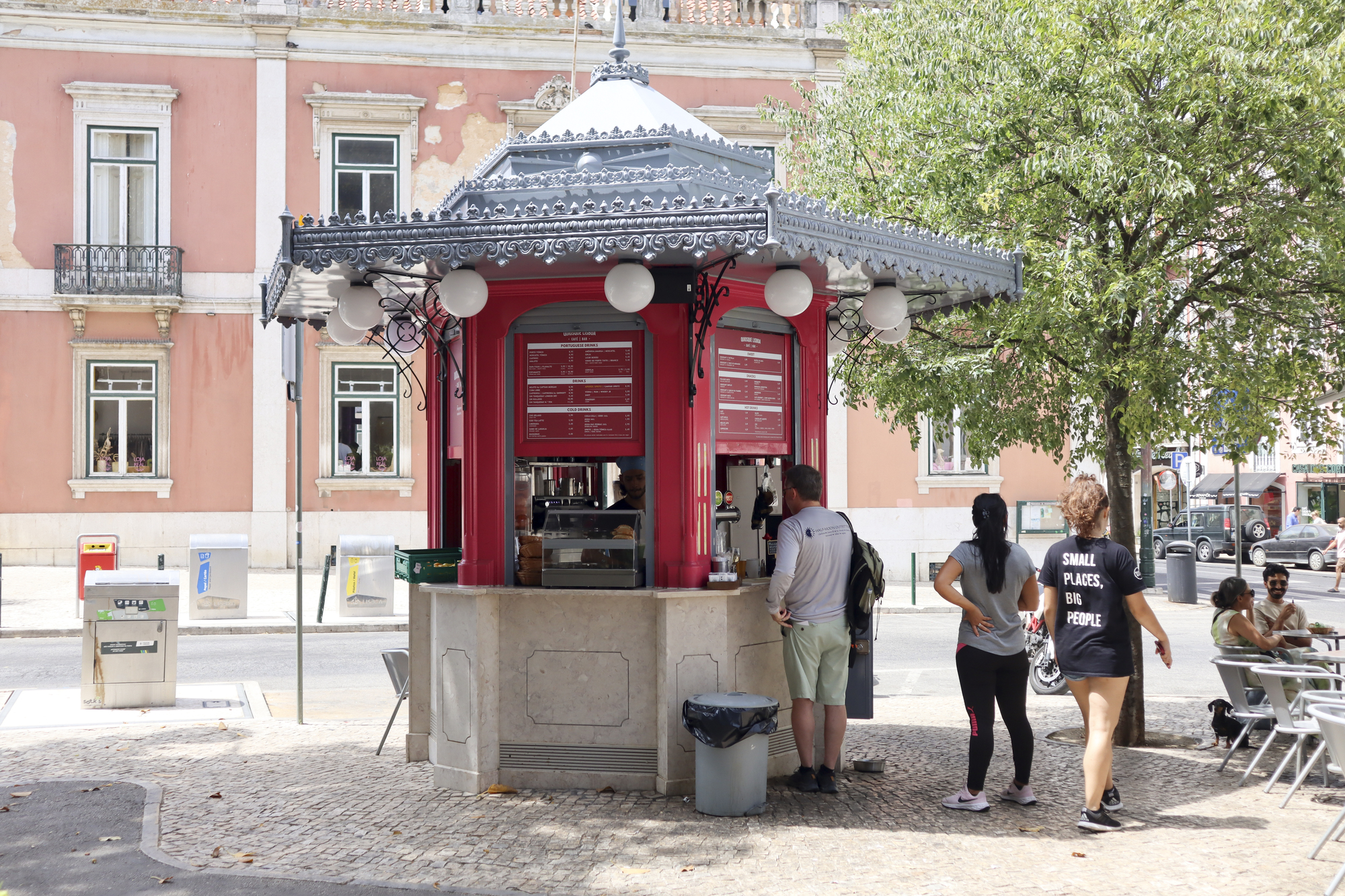 An Insider's Guide to Lisbon’s Best Kiosk Cafes - Fernwayer