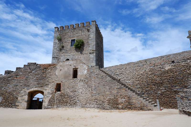 Portugal Travel Guide: Fado, Wine and Coastal Life