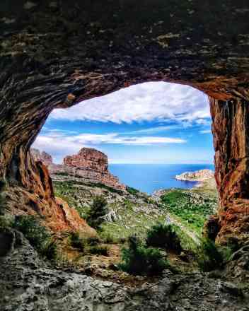 Photographie de elvire_13 dans le parc "Tour des grottes et sommet de Marseilleveyre"