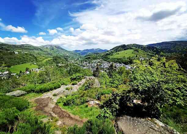 Photographie de jeancharles_mol dans le parc "La Roche des Fées - Plateau de Charlannes"