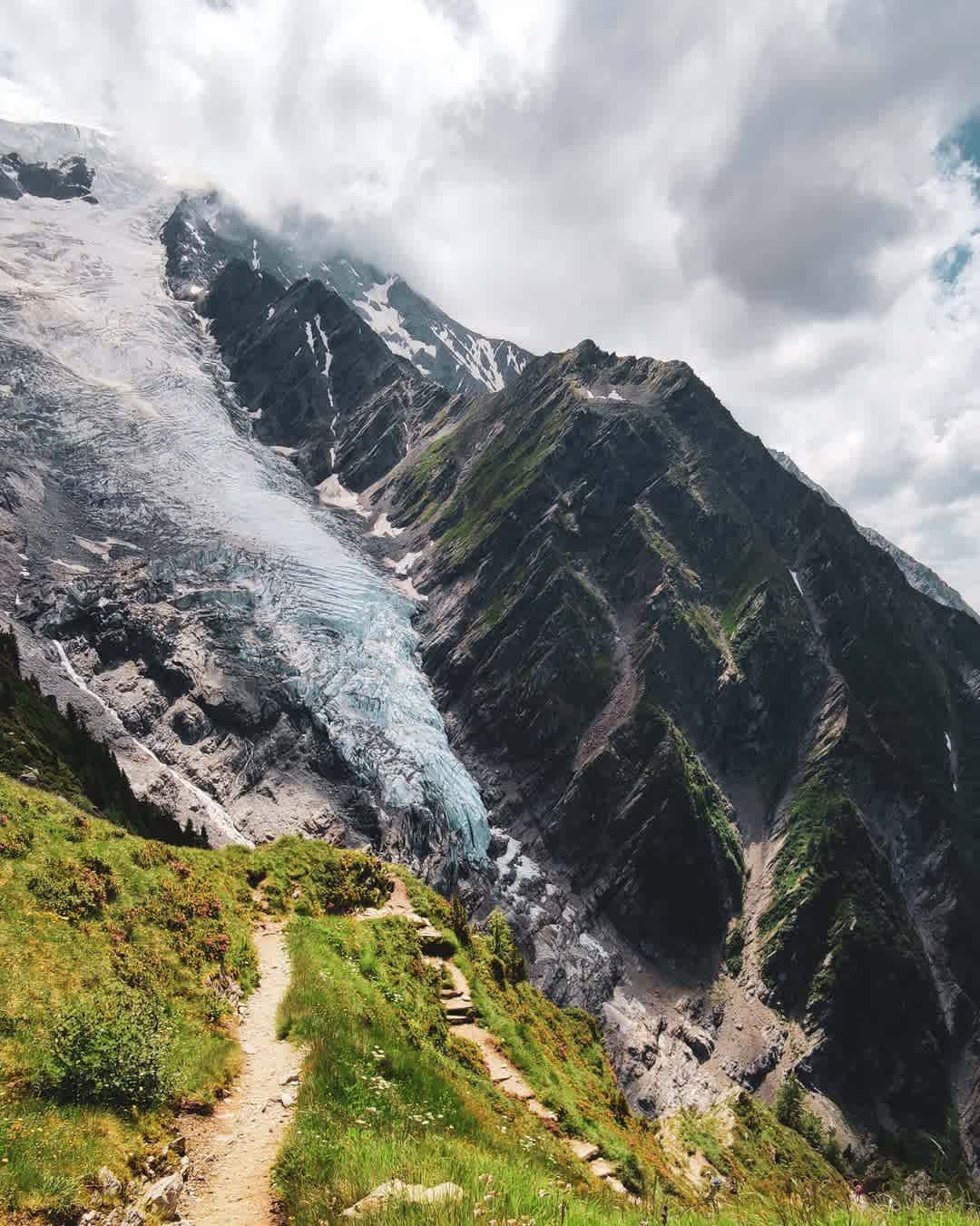 Photographie de sandra_hikes sur la randonnée "Glacier des Bossons - Chalet des Pyramides - Jonction"