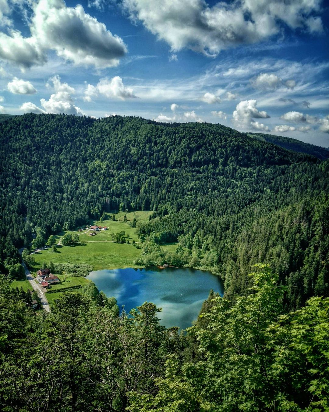 Photographie de marine__jj sur la randonnée "Lacs de Longemer et Retournemer"