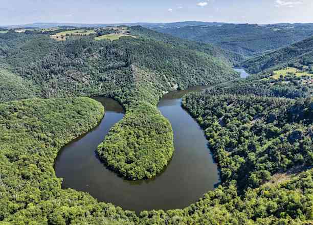 Photographie de photo.drone42_didier_schmitt dans le parc "Méandre de Queuille et viaduc des Fades"