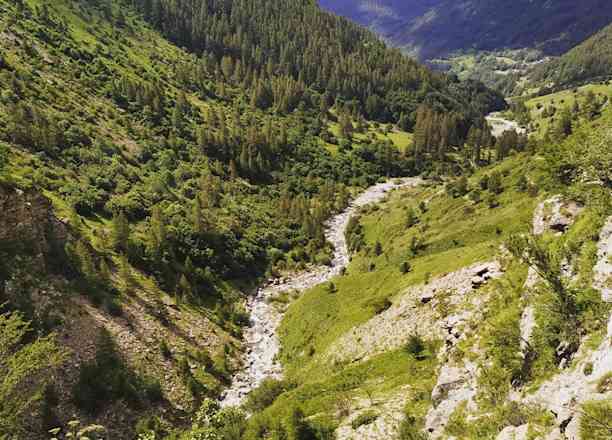 Photographie de anne__lab dans le parc "Marmite de Géant et Chapelle Saint-Marcellin"