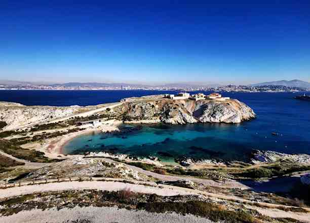 Photographie de vladut95 sur la randonnée "Tour de l'île de Ratonneau"