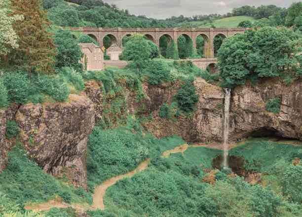 Photographie de someheavyocean78 dans le parc "Cascade de Salins"
