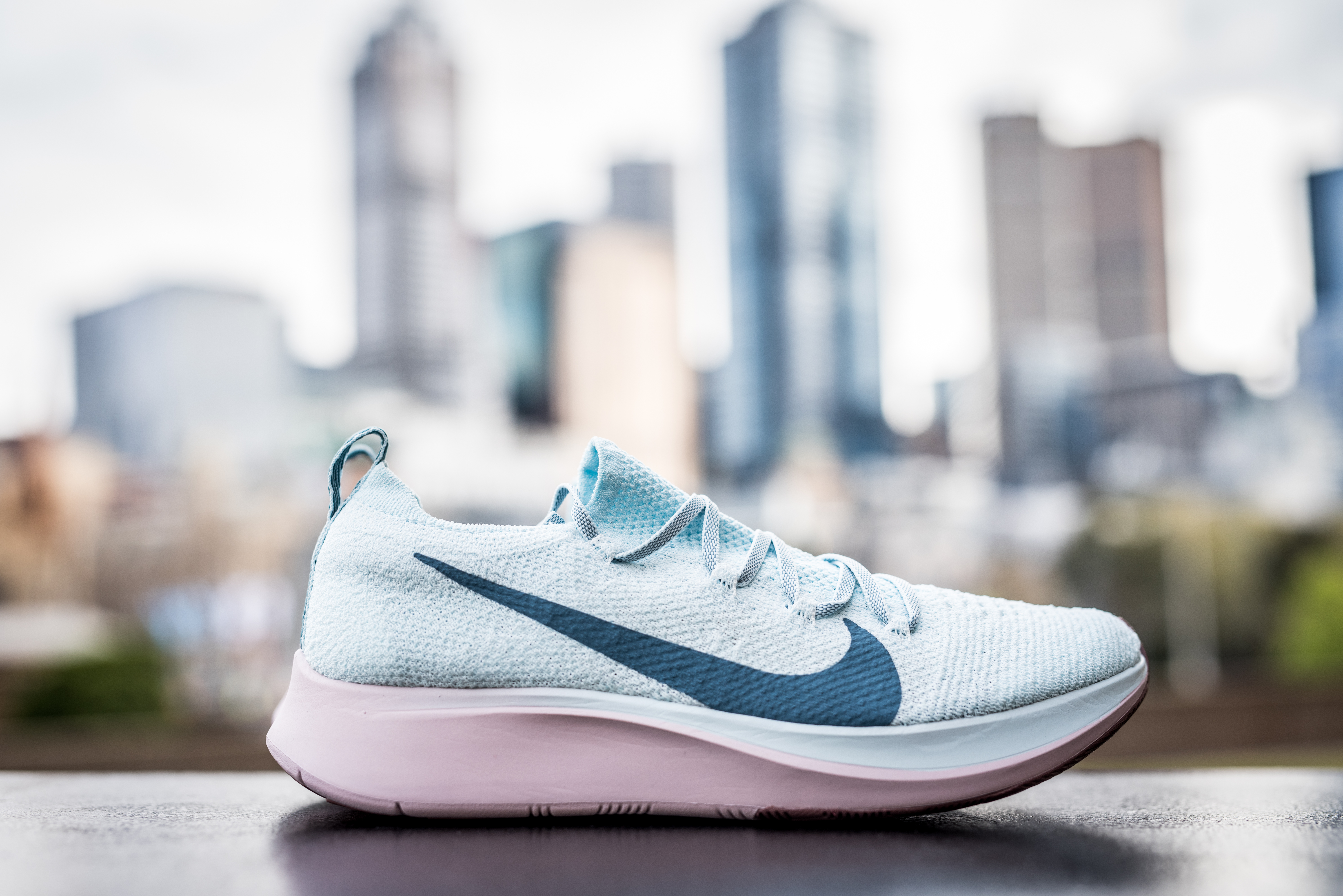 Nike zoom fly flyknit women's running shoe online