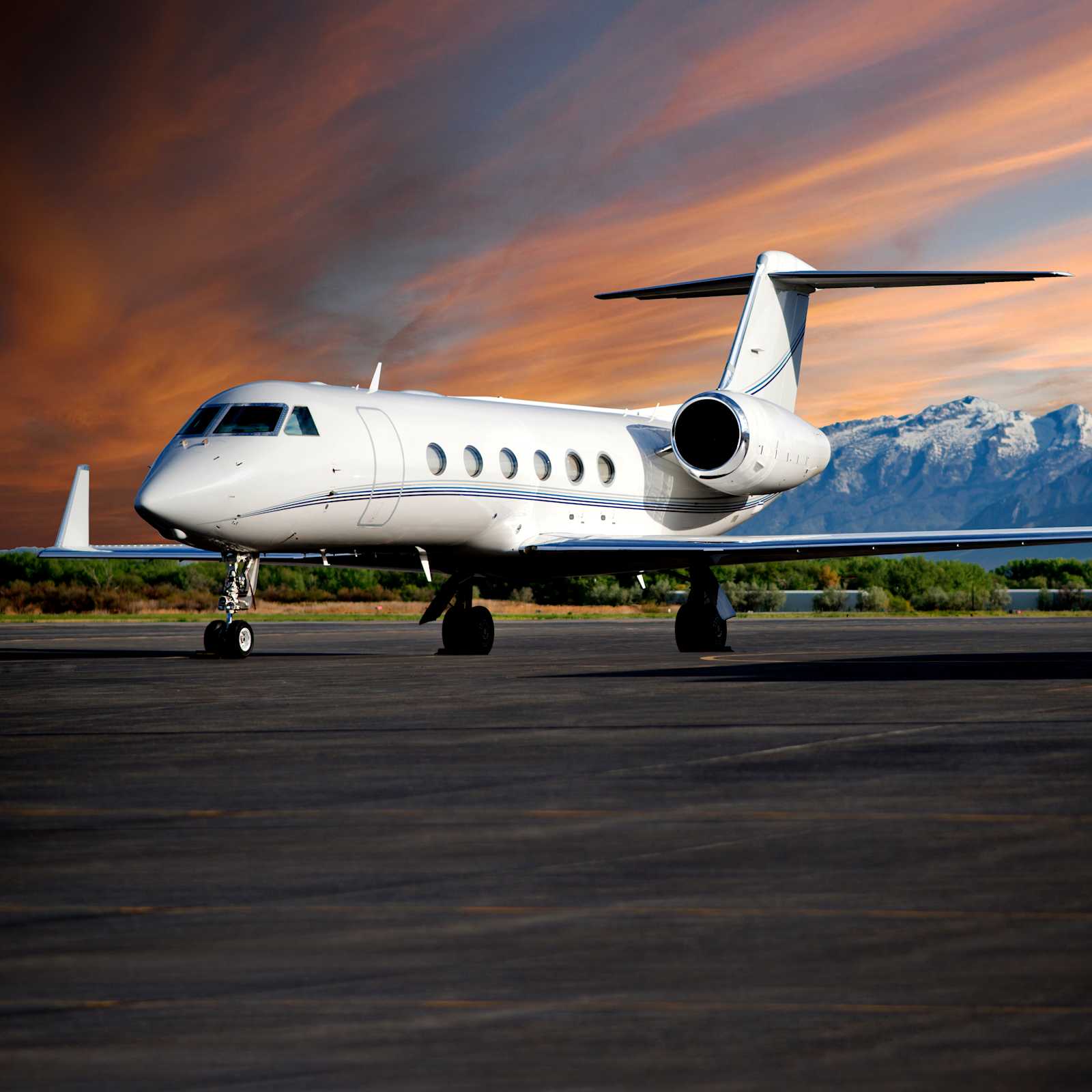 Gulfstream G450 Charter Aircraft