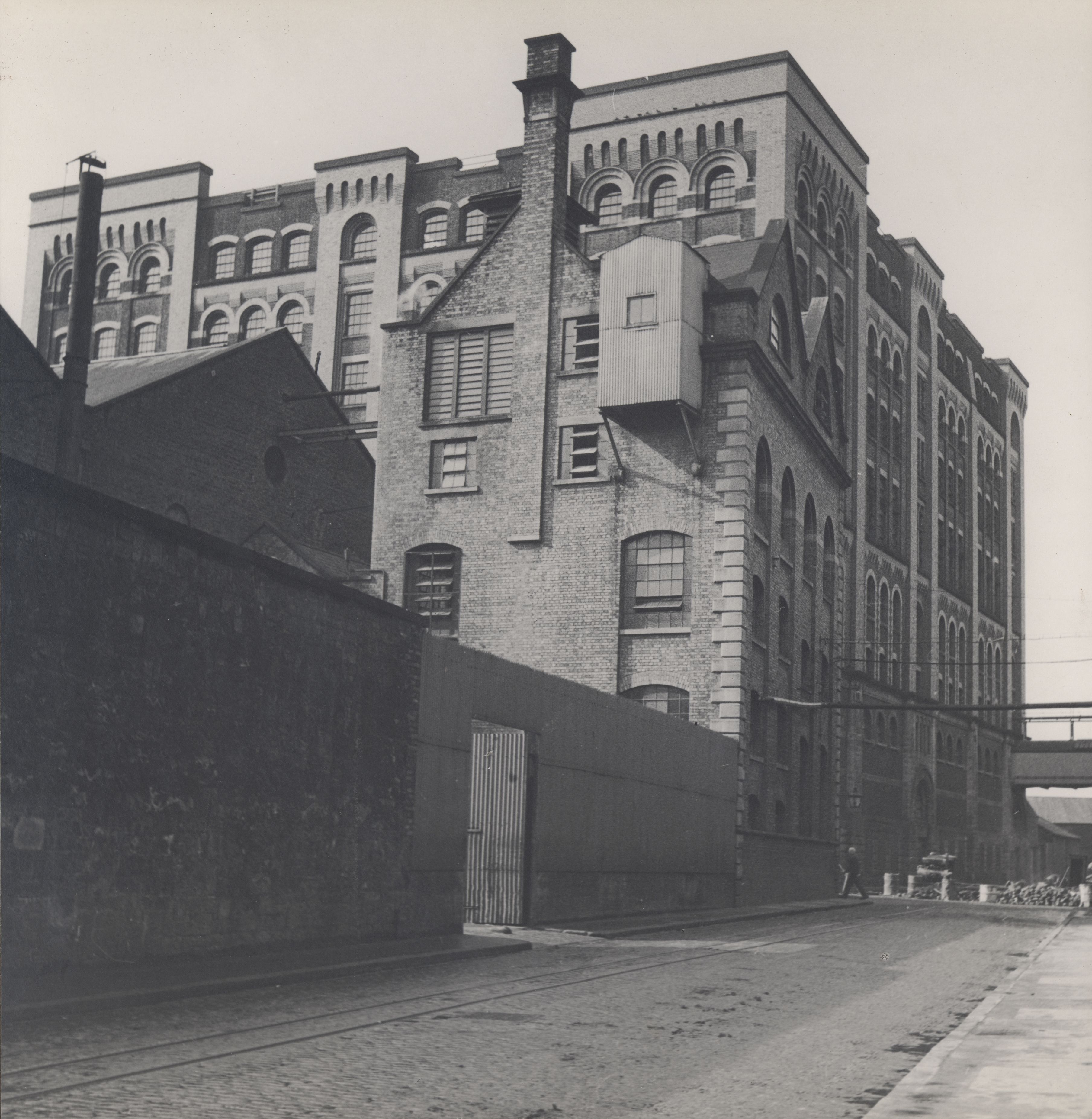 what's on - 50-50 4 - image