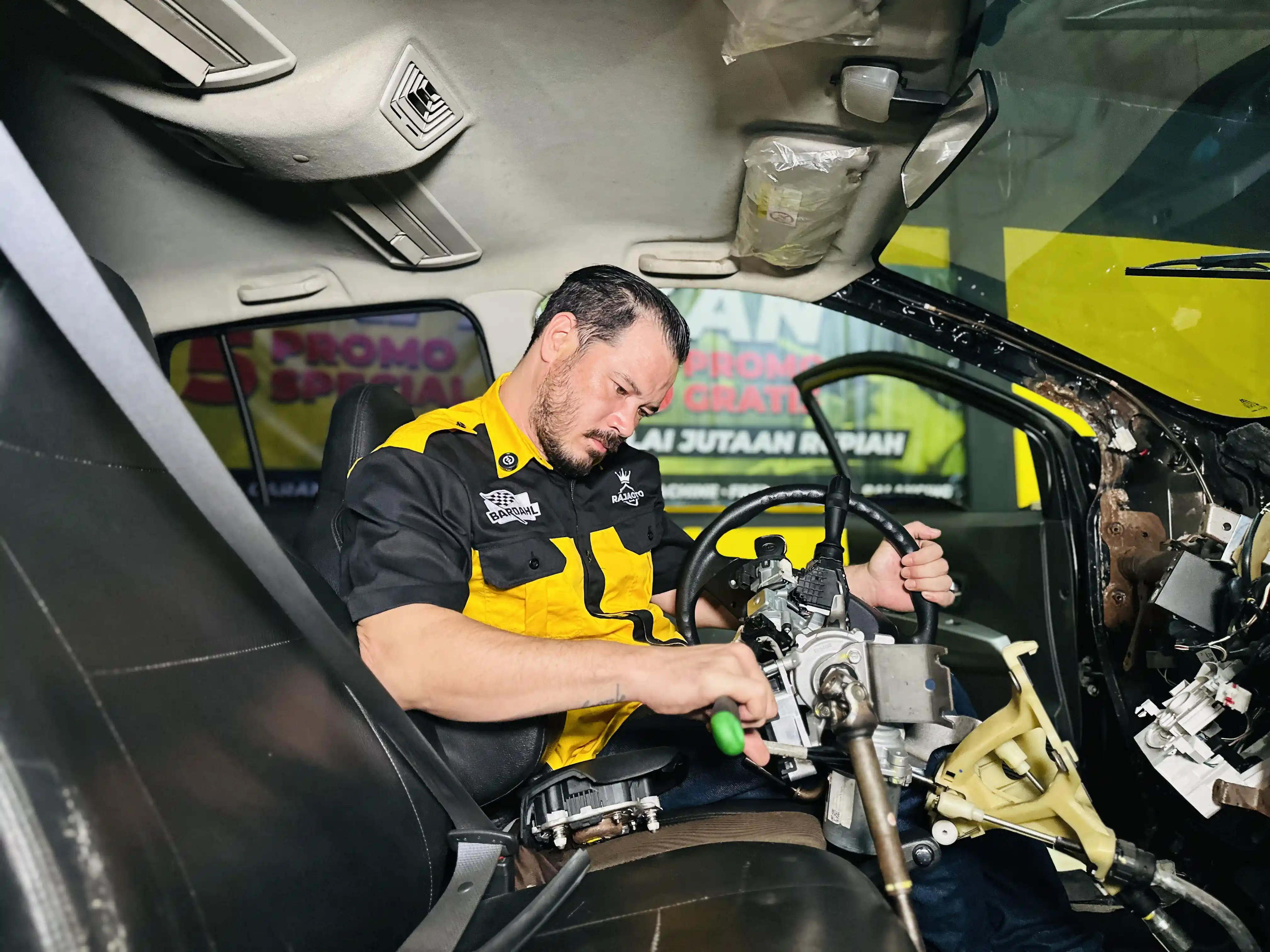 Setir Berat Saat Parkir? Ini Penyebab dan Solusi Aman Sebelum Rusak Parah