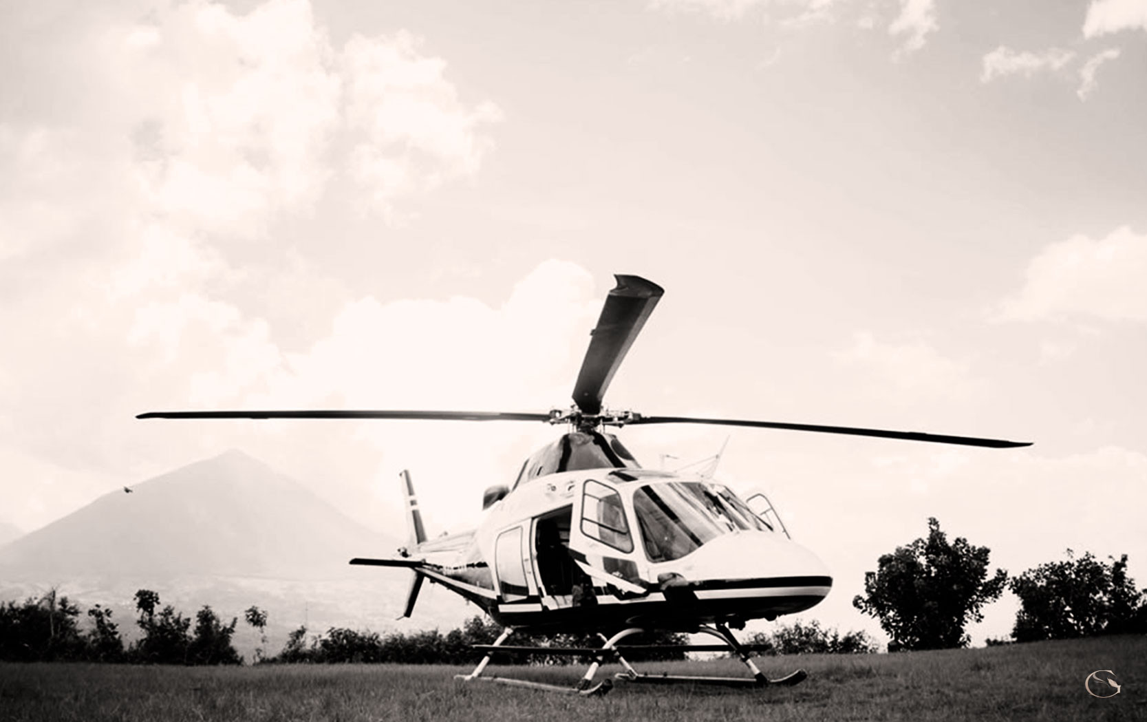 Guided Safaris by Private Helicopter LuxurySafariLodges.com
