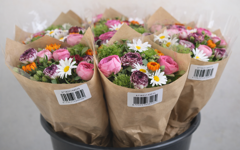 Shop ready bouquets with kraft wrapping & barcode | Greenflor