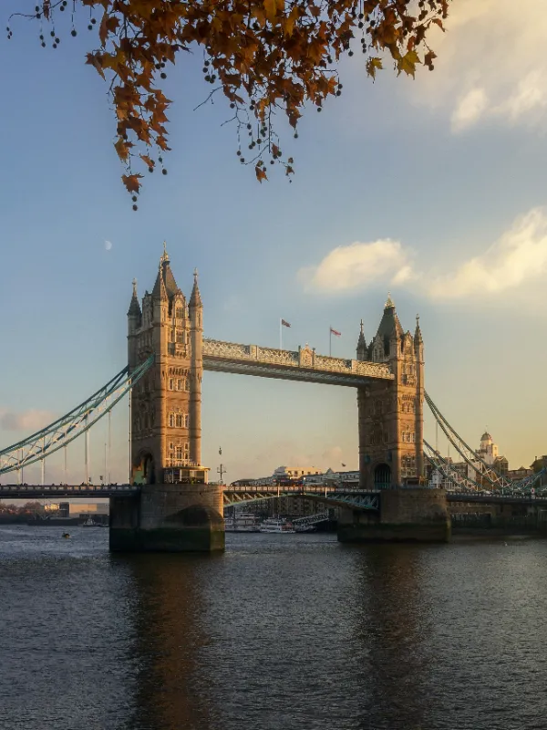 united-kingdom-tom-athawes-qQpOmK4YbSc-unsplash