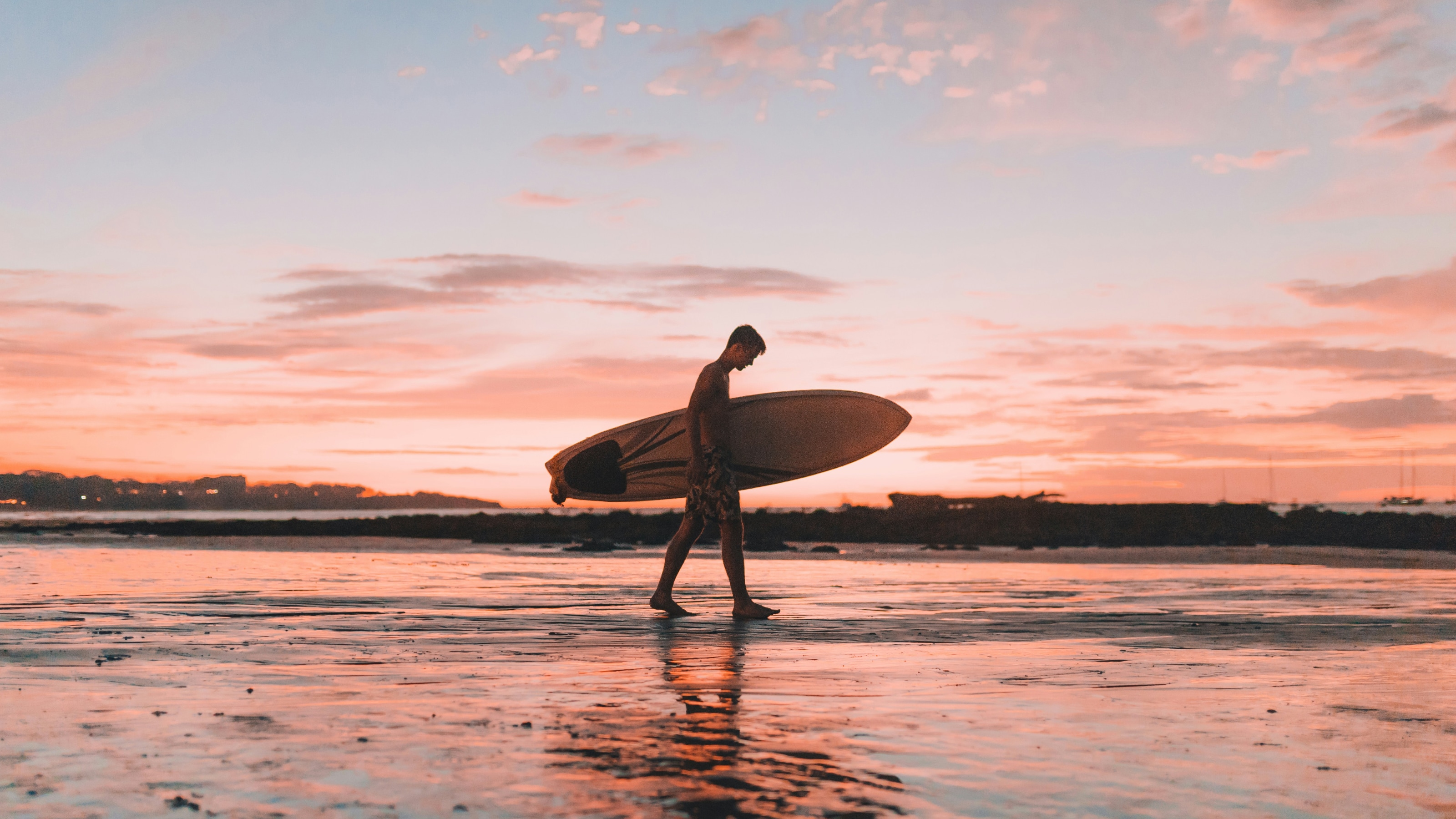 Best surf spots in Costa Rica to hang ten