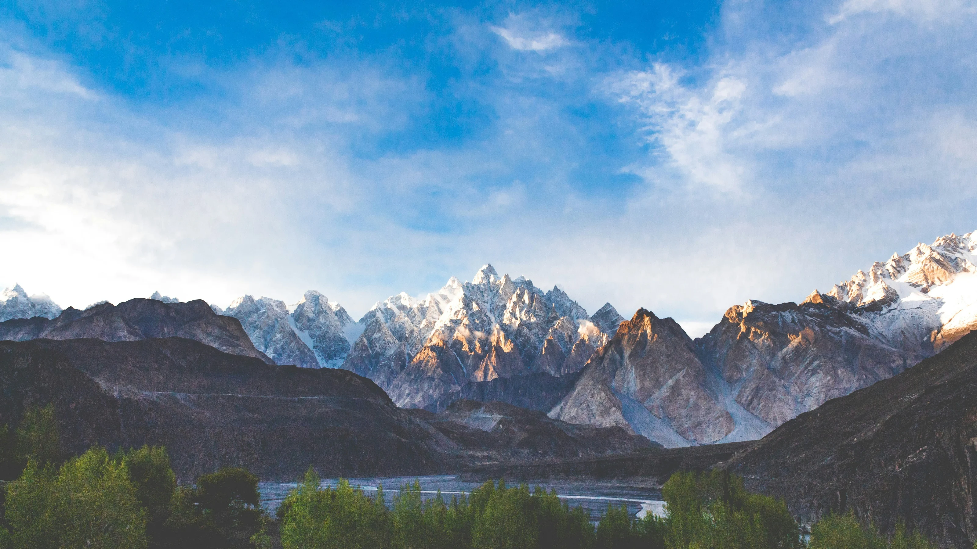 Journey through Pakistan on the Karakoram Highway