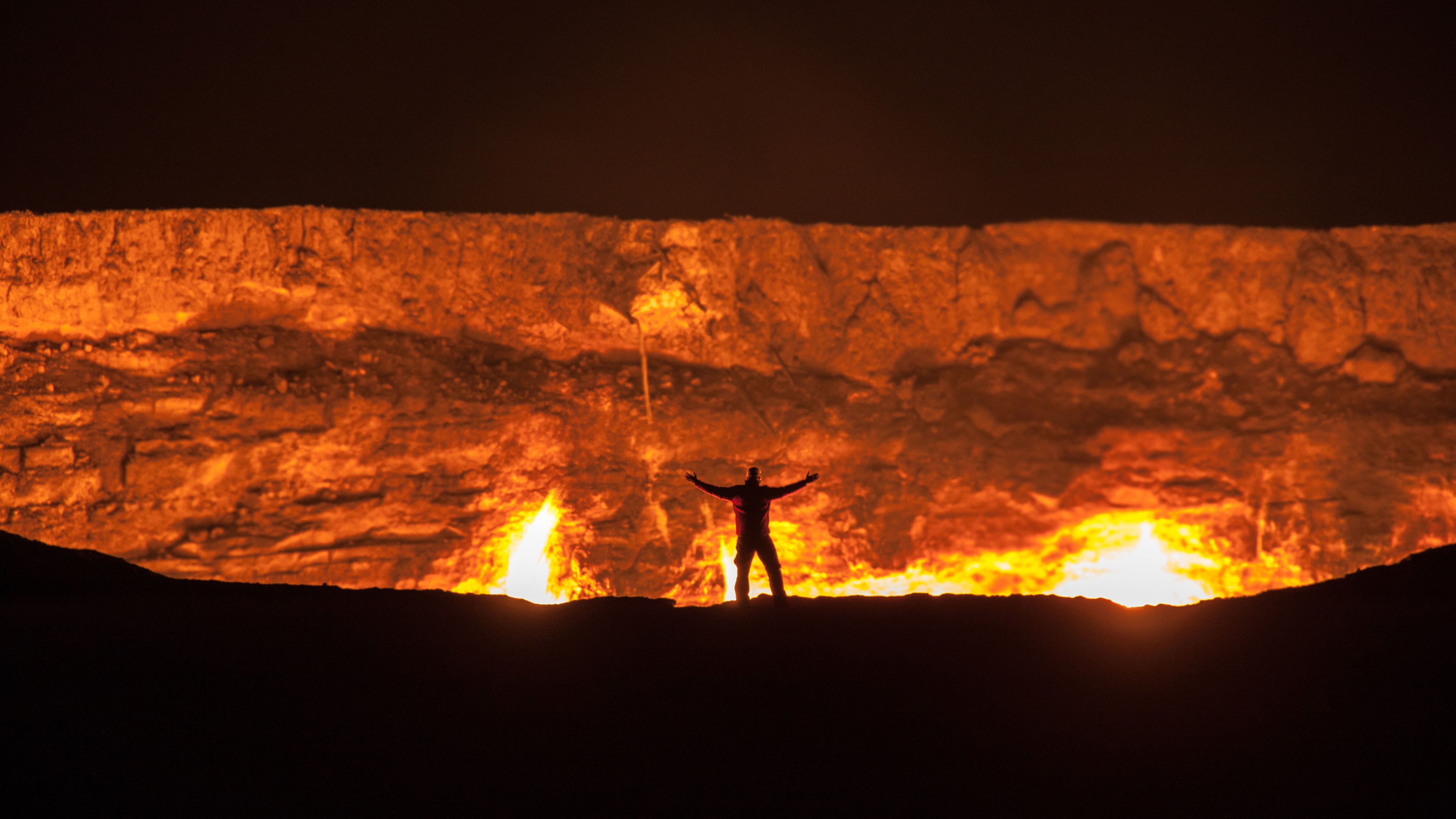 George Kourounis / Door to hell 1