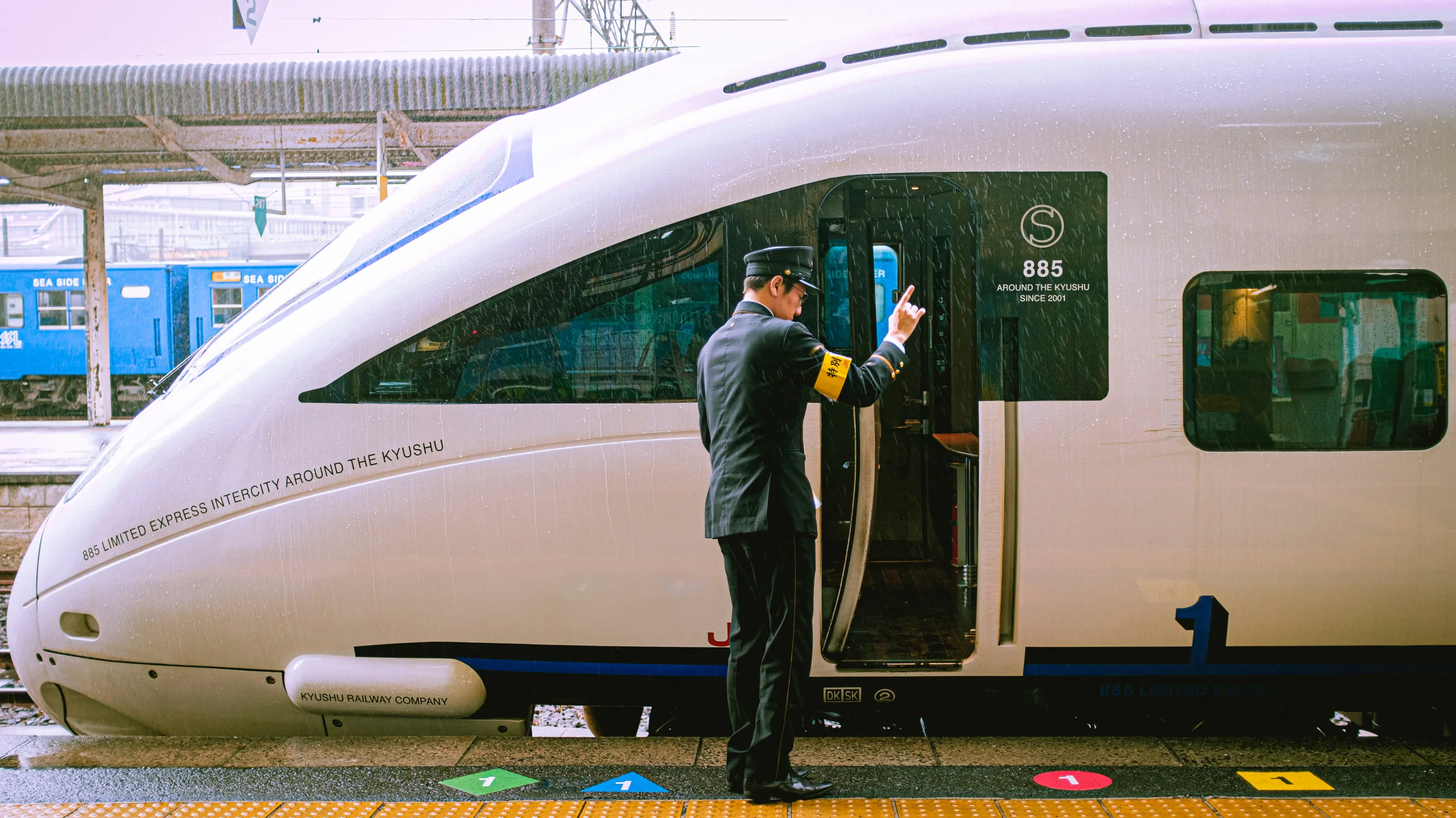 Bullet list: how to travel Japan by train
