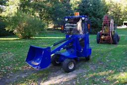 Articulated%20loader%2001.jpg