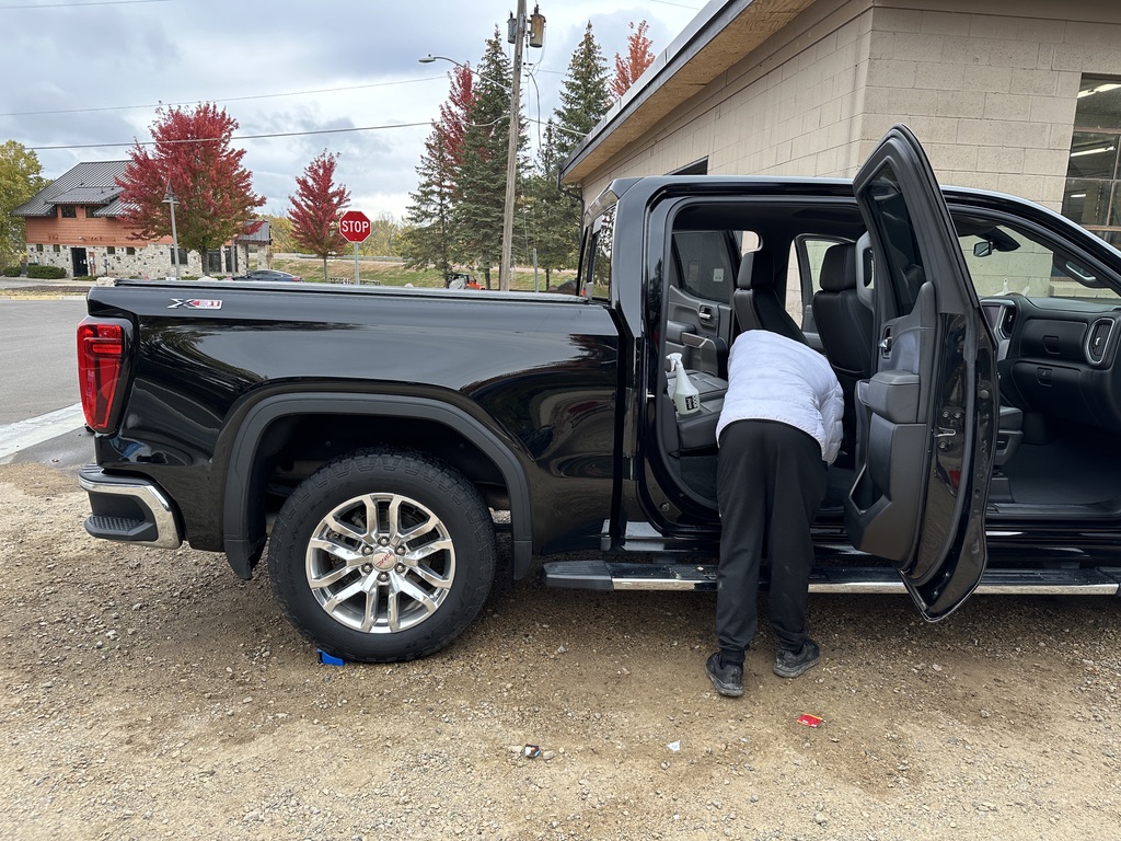 The Detailing Business Follow-Up System That Turns Inquiries Into Booked Jobs