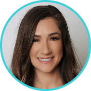 Headshot Mariah Chastaine