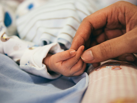 Illinois’ Neonatal Intensive Care Leave Act (NICLA): What Employers Need to Know card image