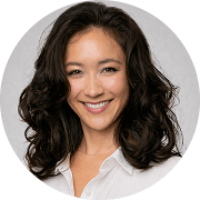 Headshot Mallory Asano
