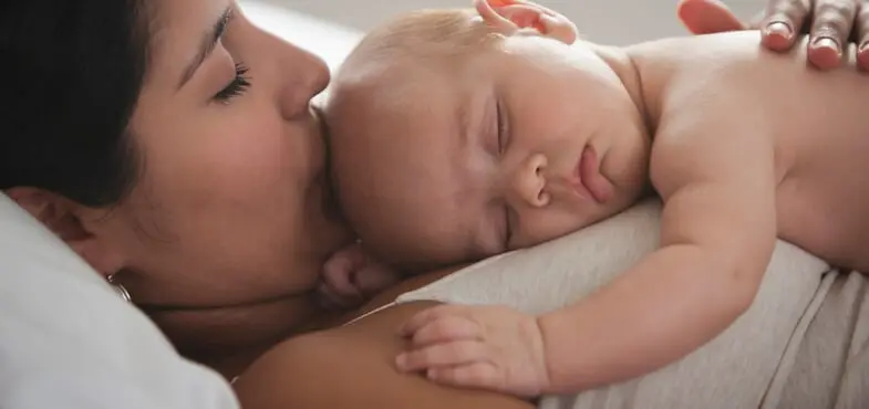 8-make-a-stronger-bond-with-your-baby-en-ae