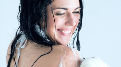 Body Wash Vs Shower Gel: Ingredients & Uses - Image - Johnson's Adult - en-AE