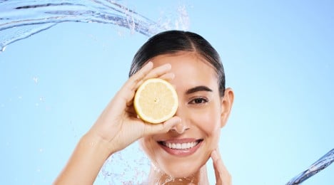 6 Benefits of Lemon For Skin - Image - Johnson's Adult - en-AE