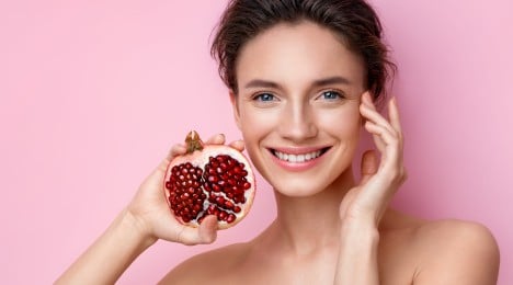 Pomegranate benefits for face best sale